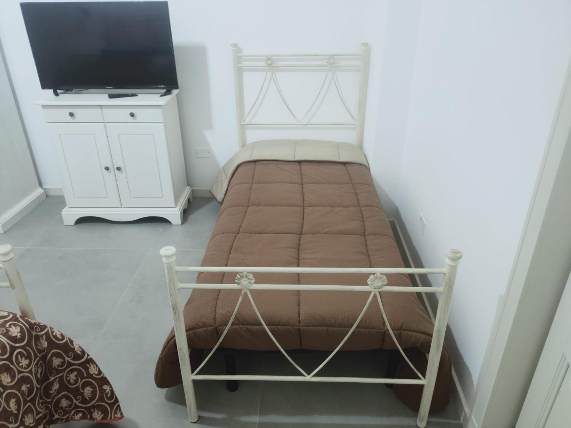Appartamento Dante อาเวตรานา ภายนอก รูปภาพ